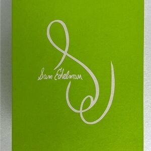 Sam Edelman Black Patent Heels on Green Box